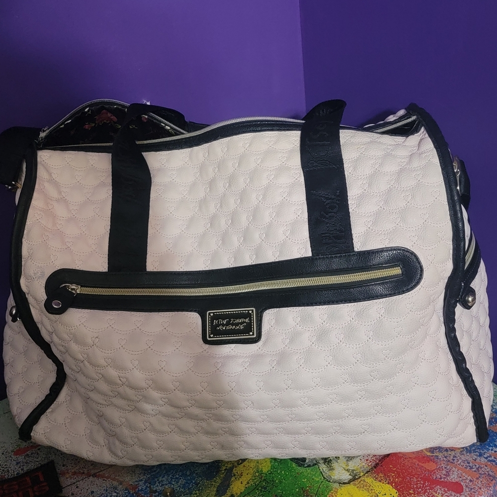 Quilted Weekender Overnight Duffle Bag